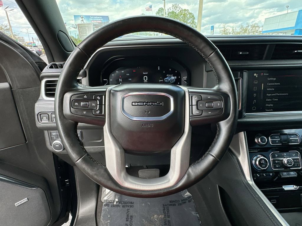 Used 2024 GMC Yukon Denali AWD/4WD image 11