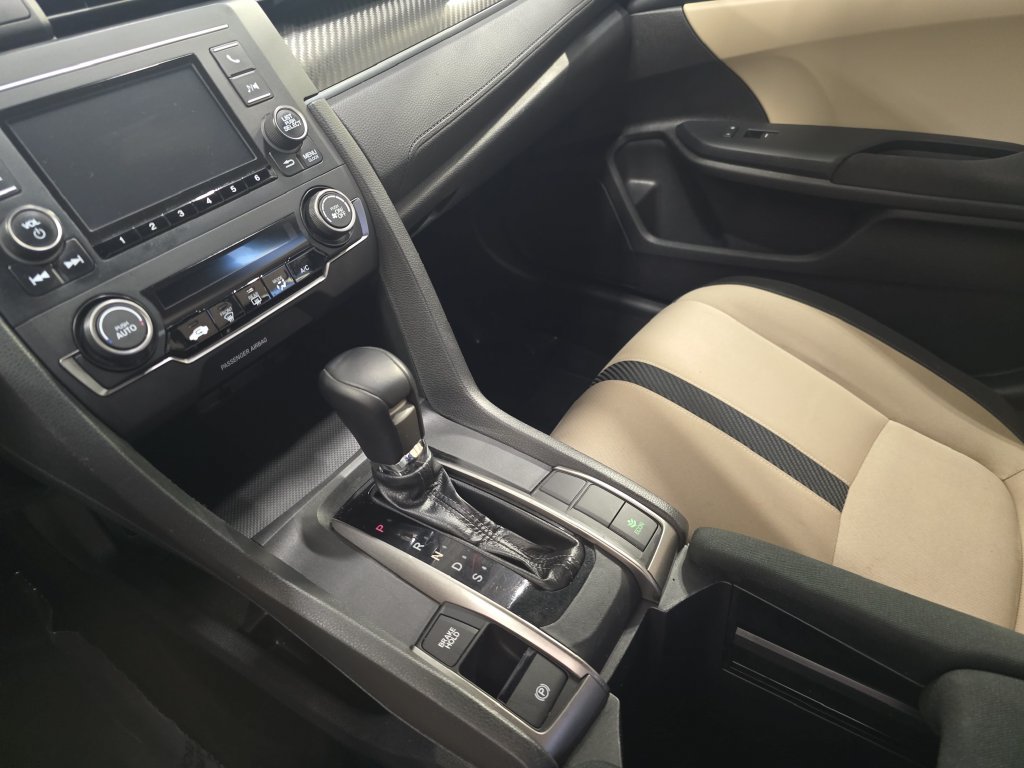 Used 2018 Honda Civic Sport image 24