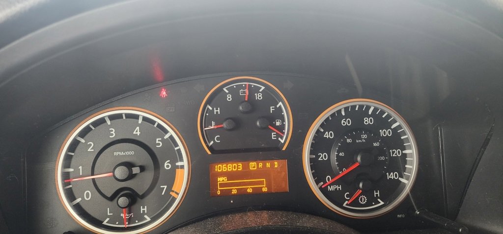 Used 2015 Nissan Armada SV image 12