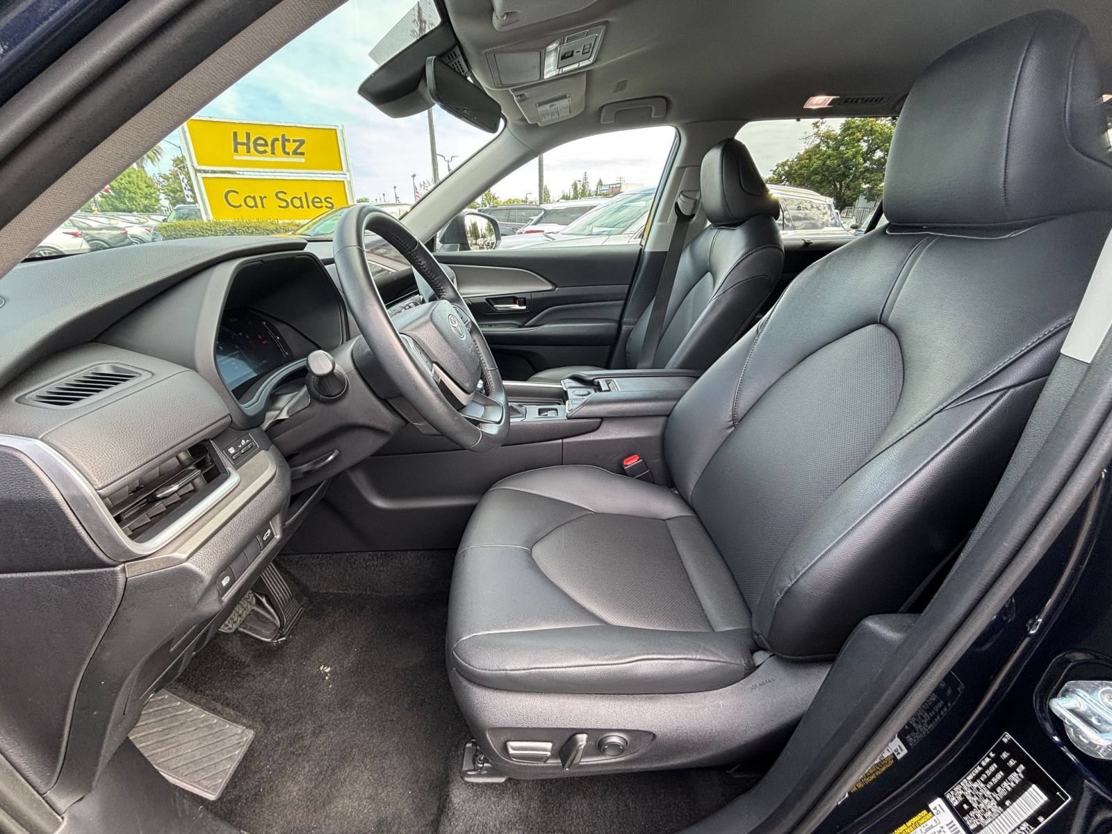 Used 2025 Toyota Grand Highlander FWD image 28