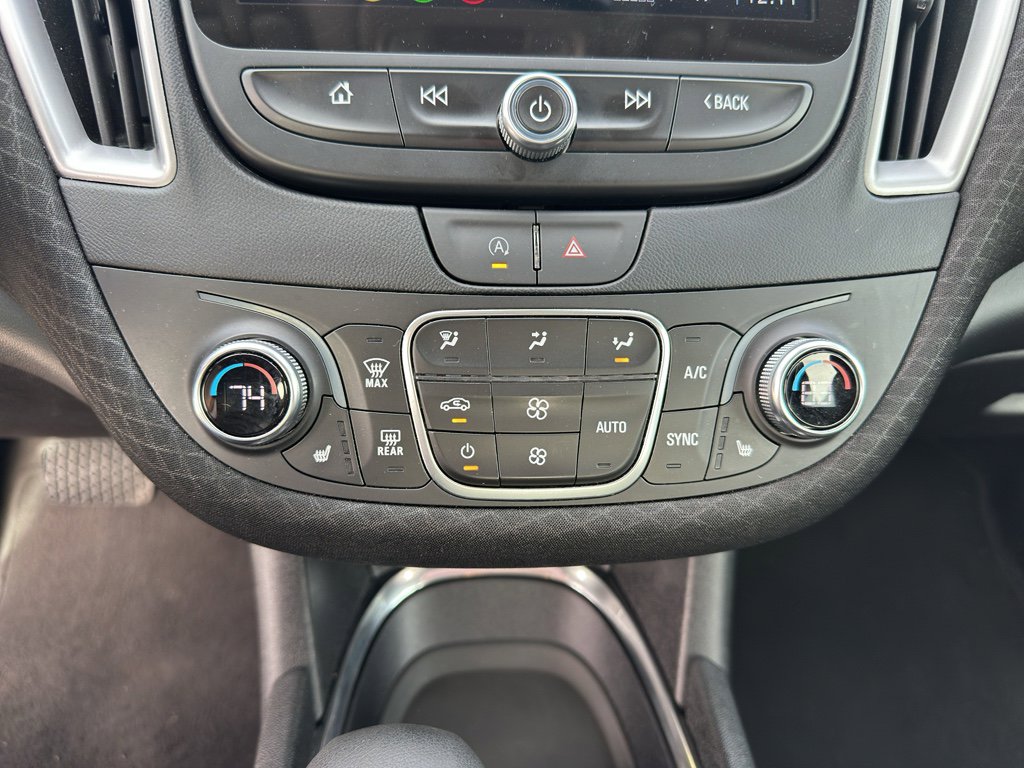 Used 2025 Chevrolet Malibu LT image 21