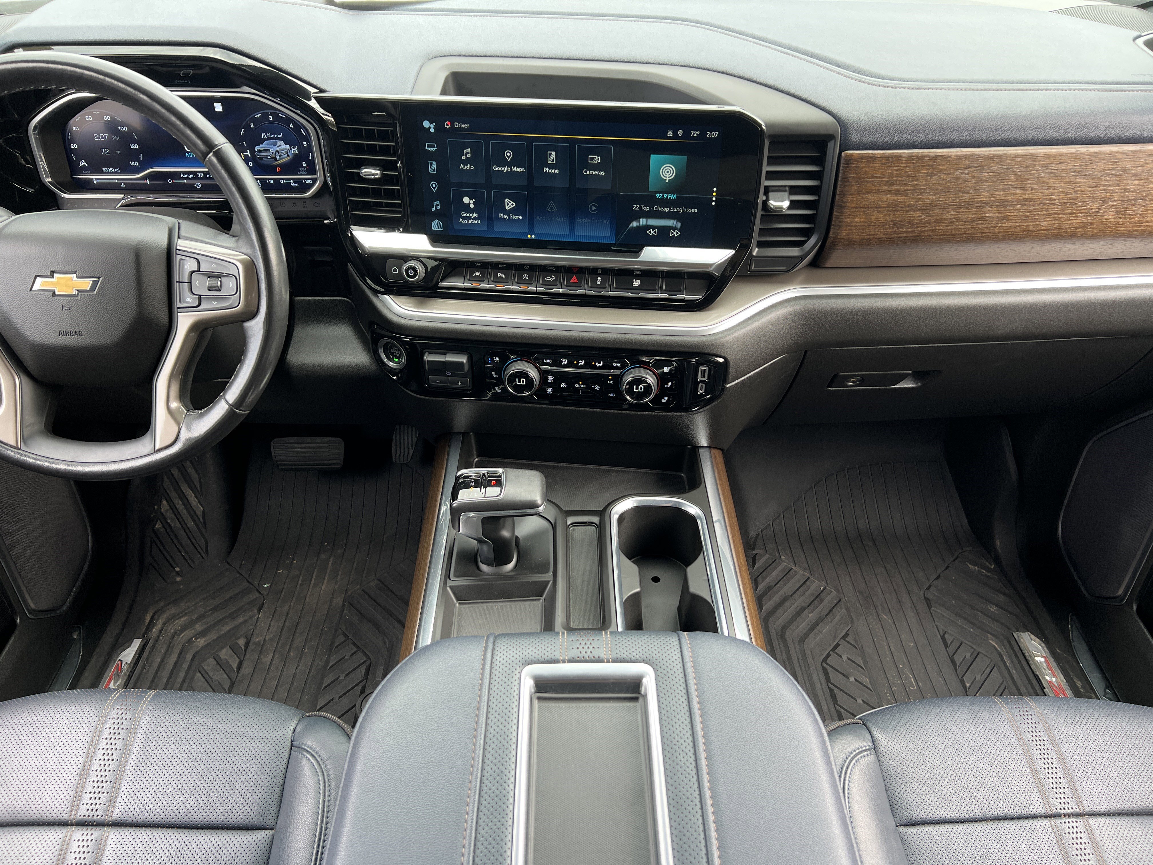 Used 2022 Chevrolet Silverado 1500 High Country AWD/4WD image 31