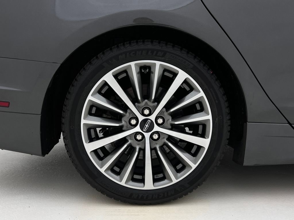 Used 2020 Lincoln MKZ AWD image 33