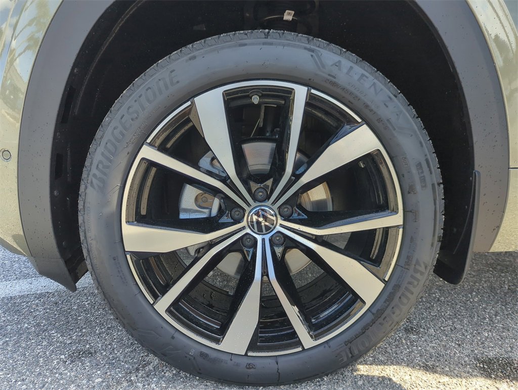 New 2026 Volkswagen Atlas Cross Sport SEL Premium R-Line image 47