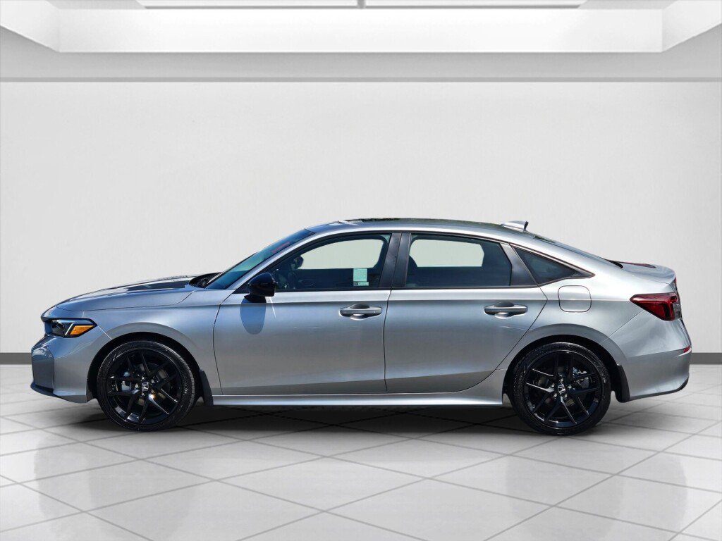 Used 2026 Honda Civic FWD Hybrid Sedan image 8
