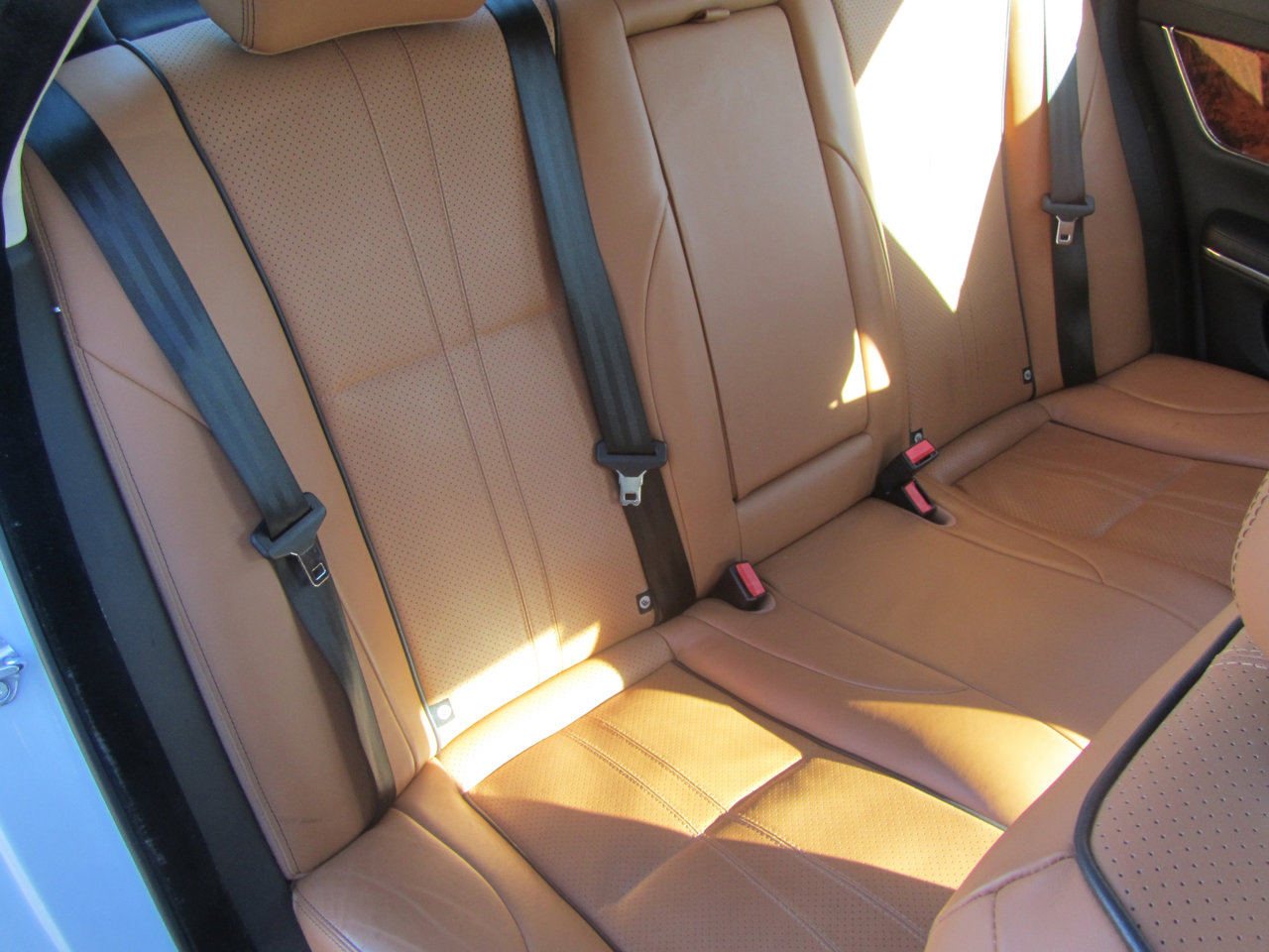 Used 2017 Jaguar XJ R-Sport image 25