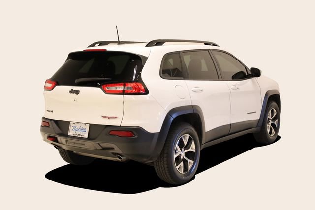 Used 2016 Jeep Cherokee Trailhawk w/ Comfort/Convenience Group image 6