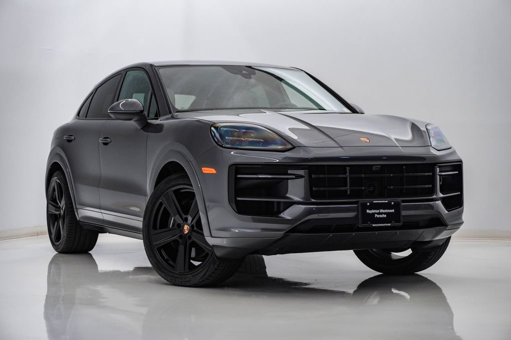 Certified 2025 Porsche Cayenne Coupe AWD/4WD image 8