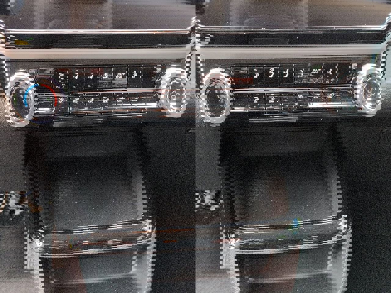 New 2027 Chevrolet Bolt LT image 18