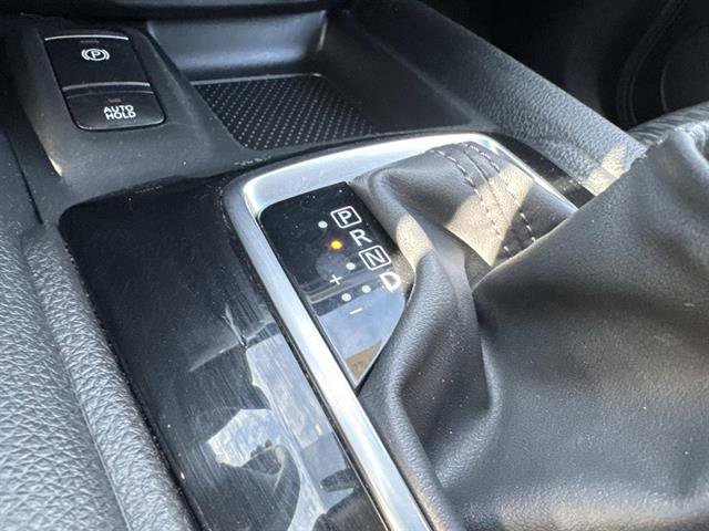 Used 2020 Nissan Rogue SV w/ Premium Package image 19