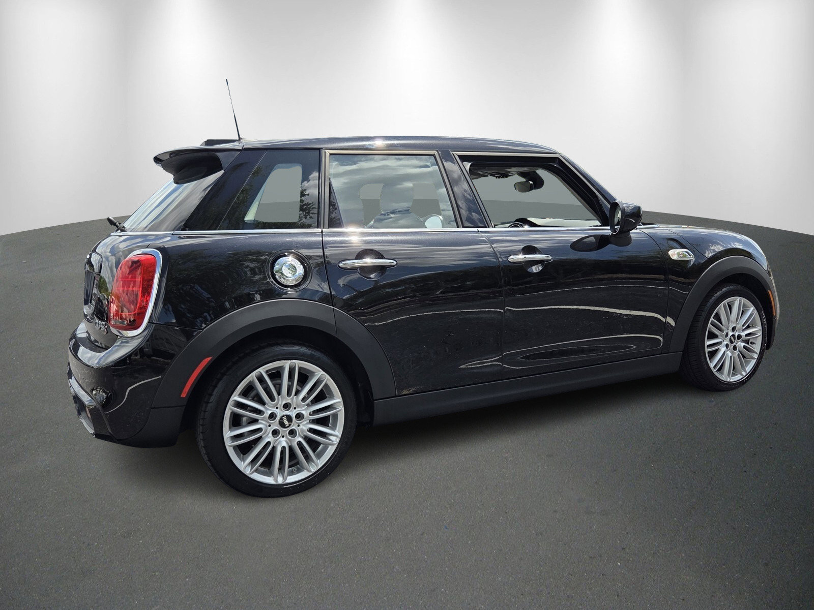 Used 2021 MINI Cooper S w/ 6.5" Touchscreen Package image 7