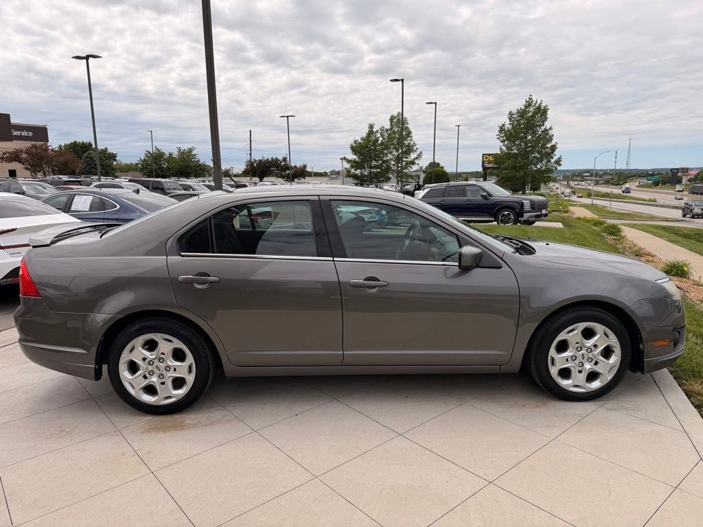 Used 2010 Ford Fusion SE FWD image 6