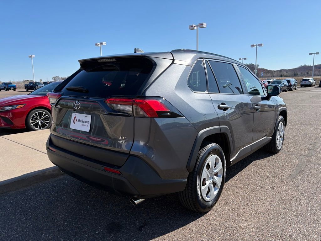 Used 2019 Toyota RAV4 LE w/ Carpet Mat Package image 5