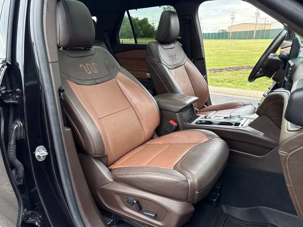 Used 2022 Ford Explorer King Ranch w/ Premium Technology Package AWD/4WD image 54