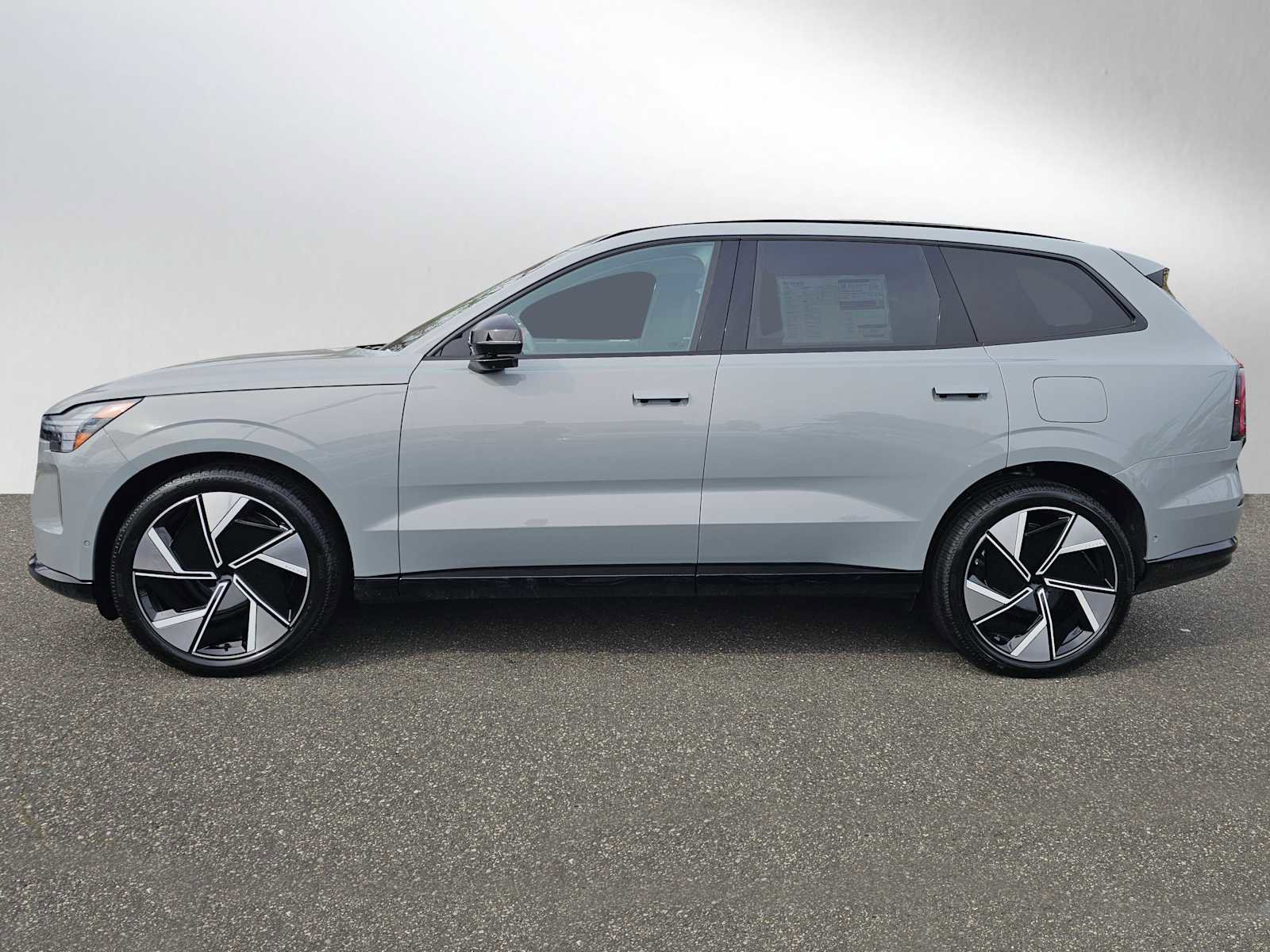 New 2026 Volvo EX90 Ultra image 6