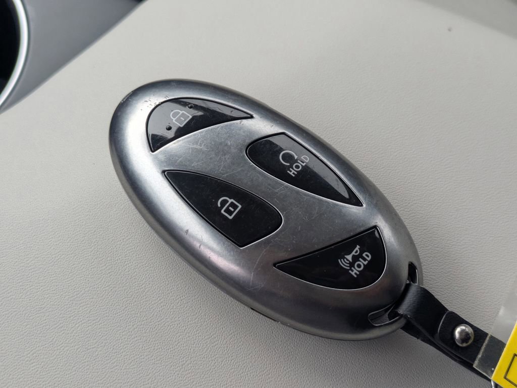 Certified 2024 Hyundai Sonata SEL w/ Convenience Package FWD image 28