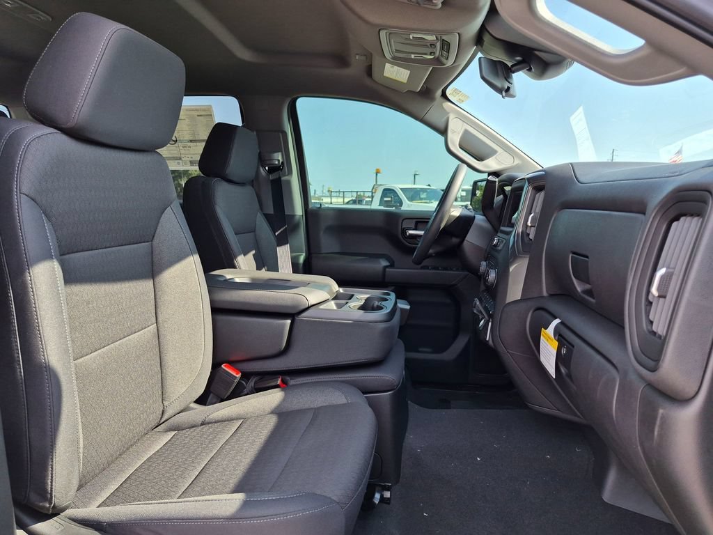 New 2026 Chevrolet Silverado 1500 Custom RWD image 27