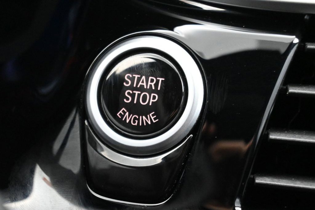 Used 2023 BMW 540i w/ Convenience Package RWD image 40