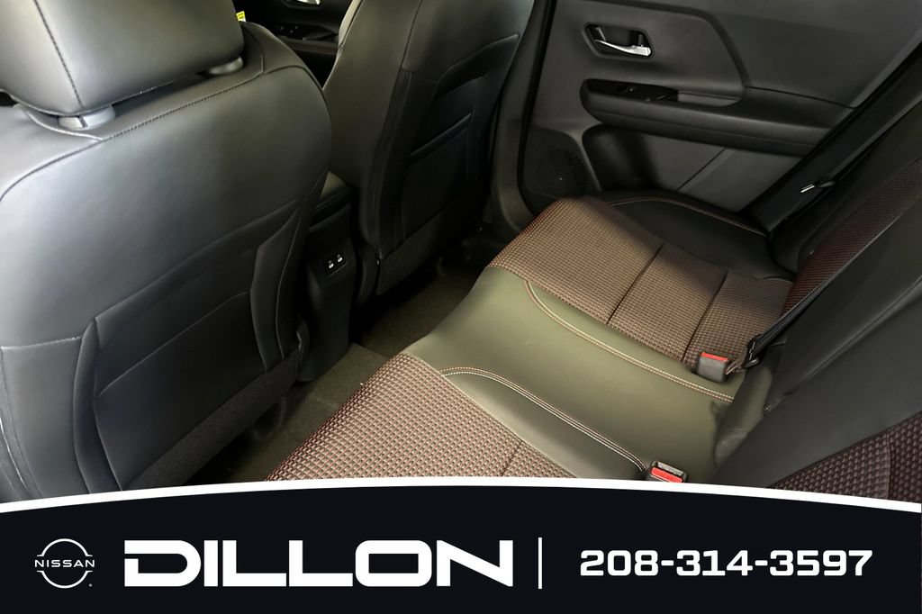 New 2026 Nissan Kicks SR w/ Cold Weather Package FWD image 14