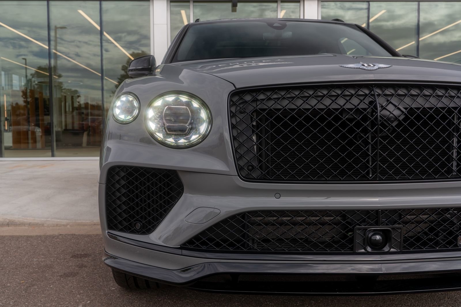 New 2025 Bentley Bentayga image 4