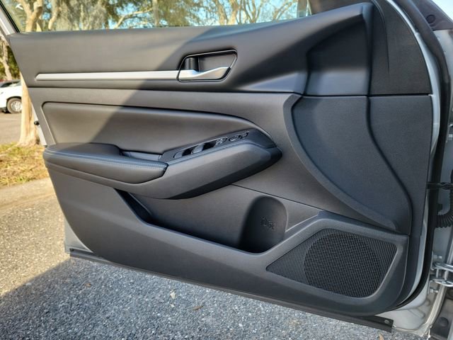 Used 2022 Nissan Altima 2.5 SV image 21