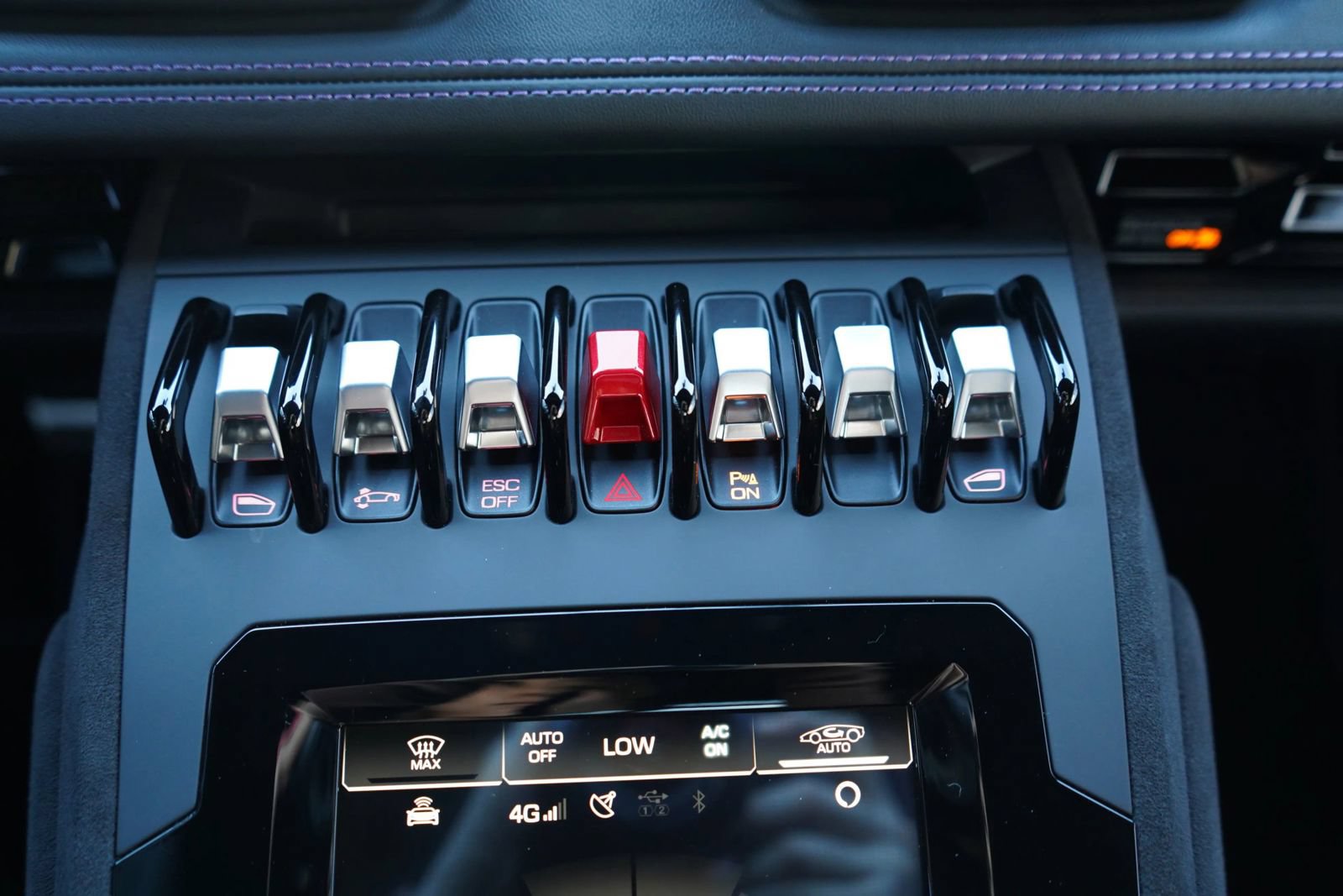 Used 2024 Lamborghini Huracan Tecnica RWD image 11