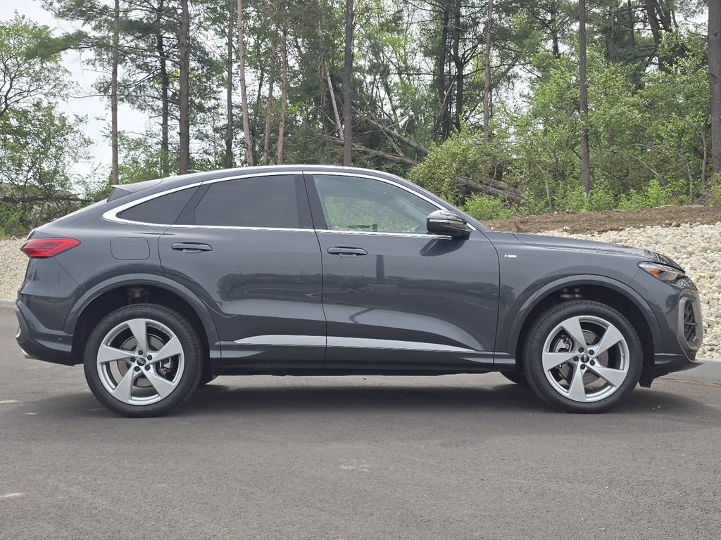 Used 2025 Audi Q5 Premium Plus w/ Premium Plus AWD/4WD image 29