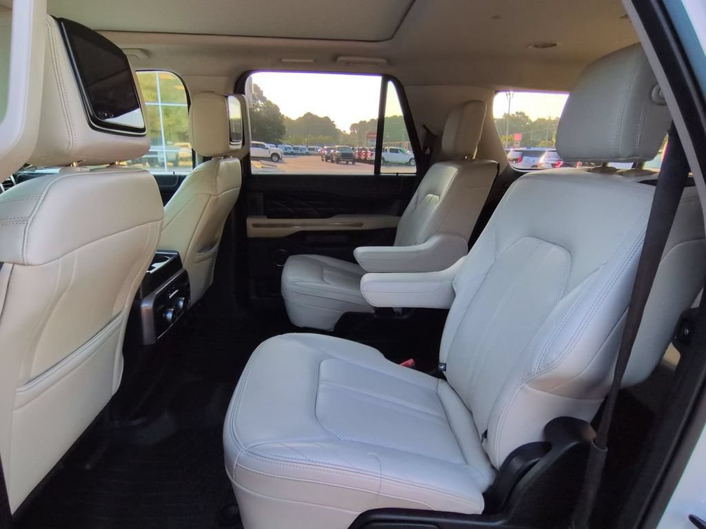 Used 2019 Ford Expedition Max Platinum RWD image 14