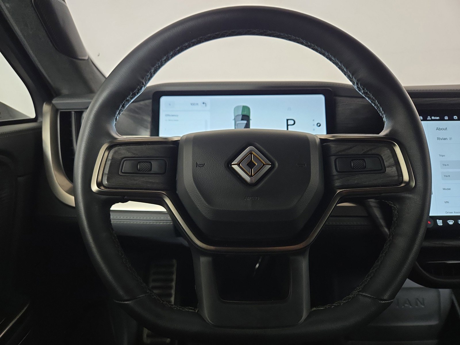 Used 2022 Rivian R1S Launch Edition image 28