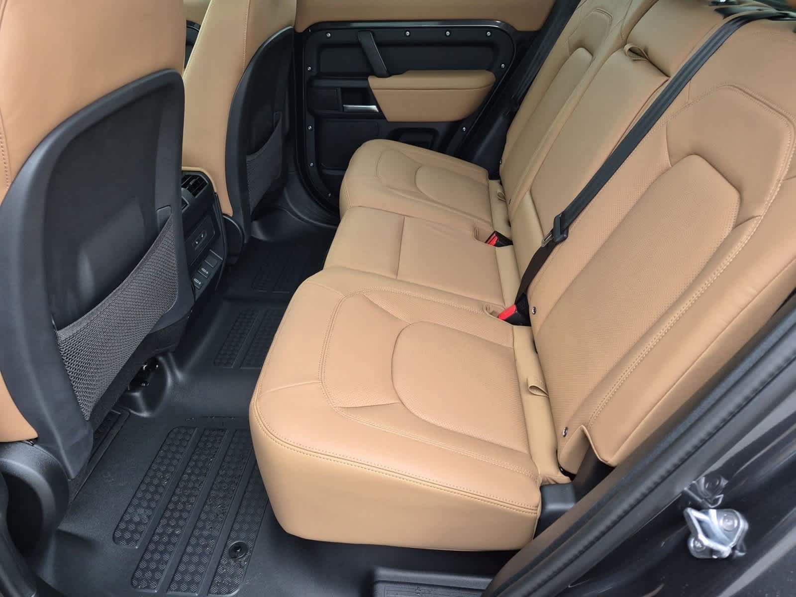 New 2026 Land Rover Defender 110 X-Dynamic SE AWD/4WD image 20
