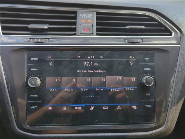 Used 2021 Volkswagen Tiguan SE w/ Panoramic Sunroof Package FWD image 20