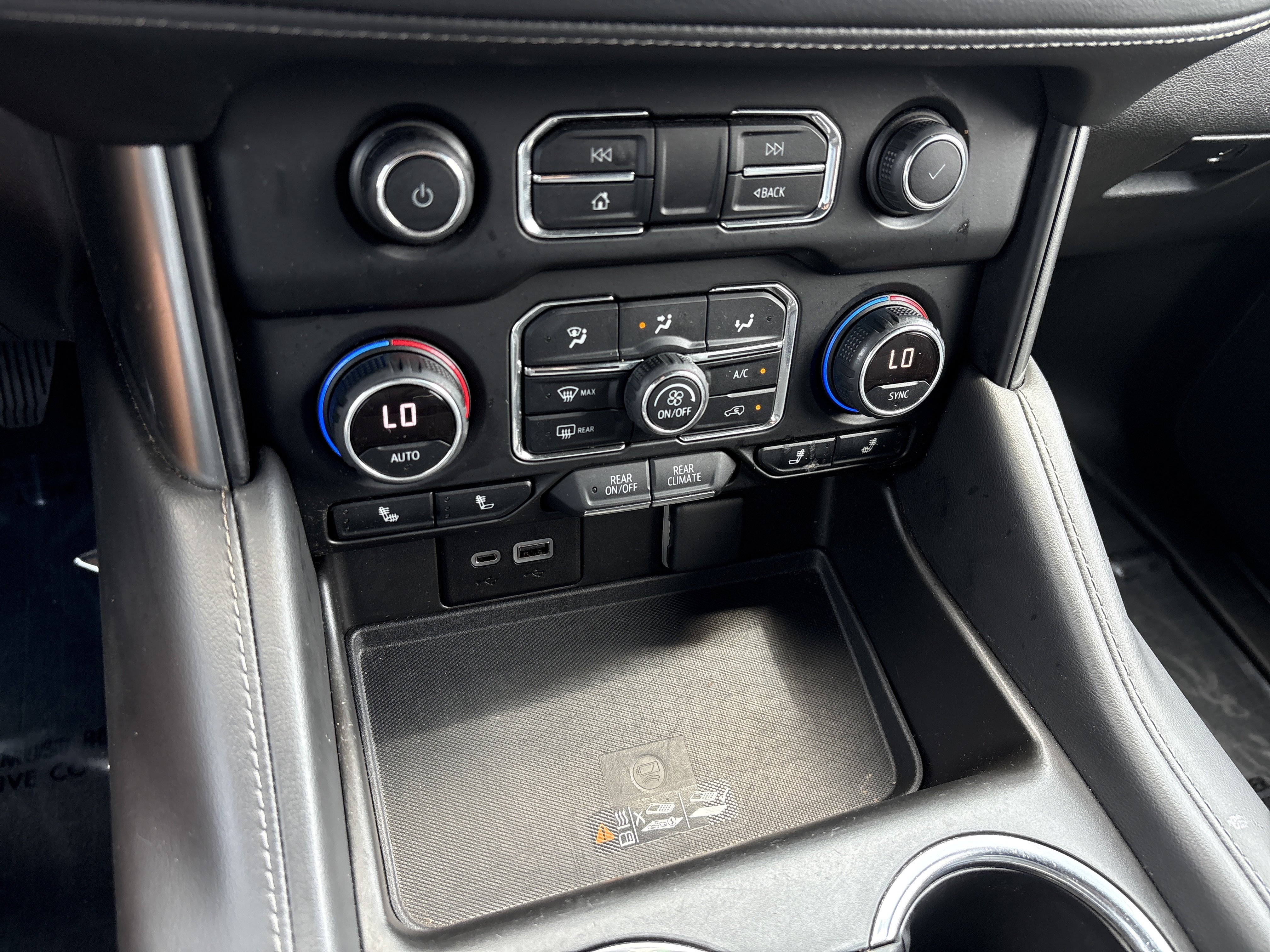 Used 2022 Chevrolet Tahoe LT AWD/4WD image 31
