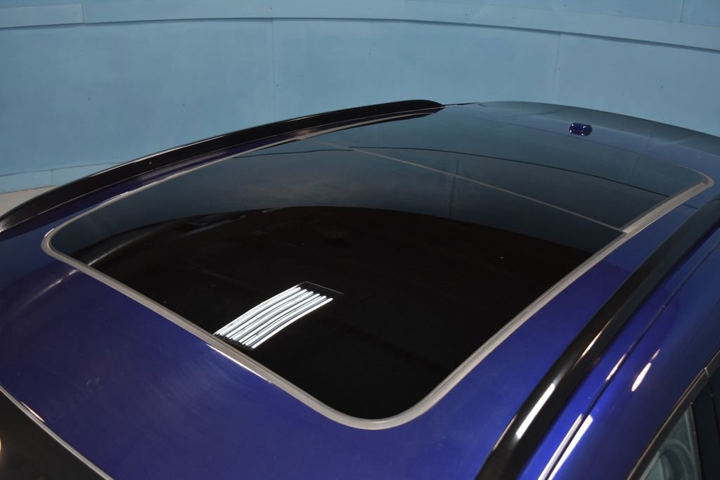 Certified 2024 Porsche Macan image 27