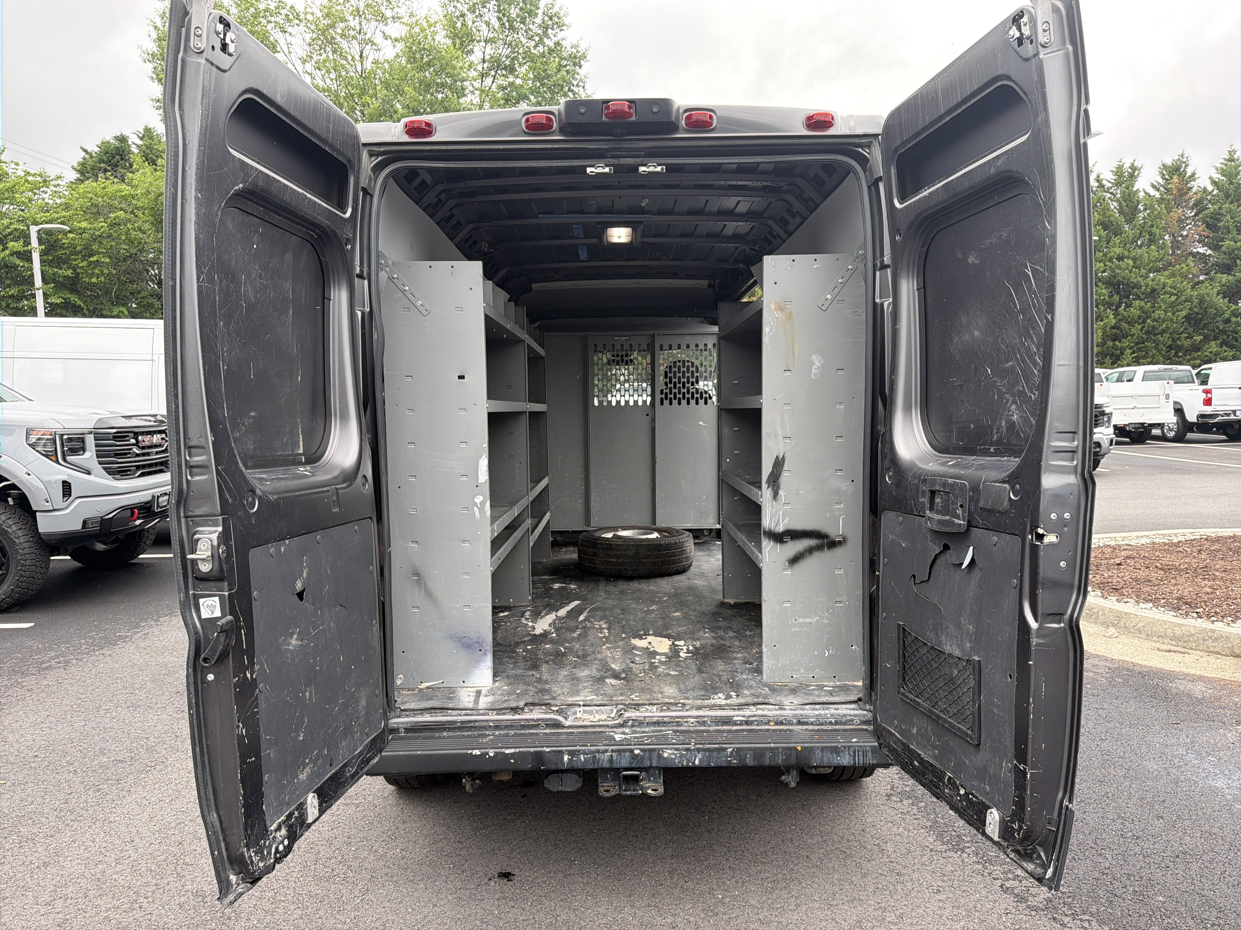 Used 2021 RAM ProMaster 2500 w/ Convenience Group FWD image 29