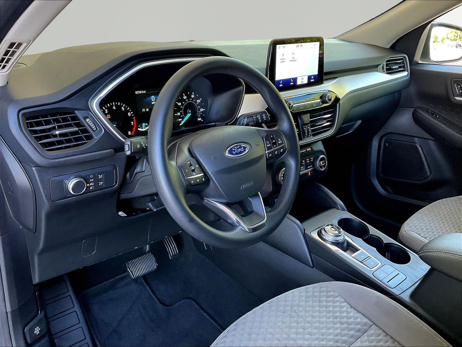 Used 2020 Ford Escape SE FWD image 17