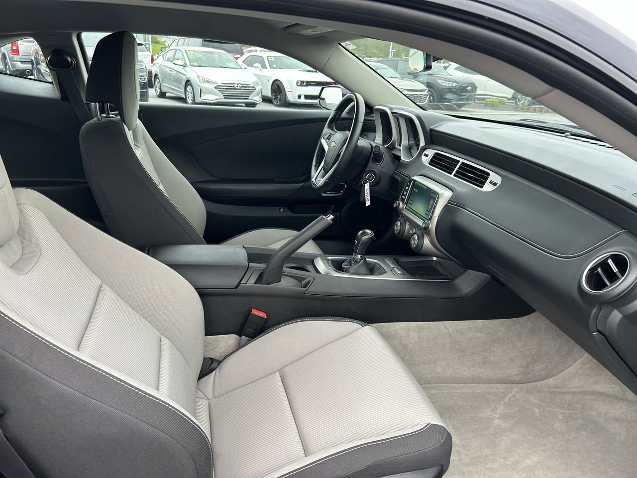 Used 2014 Chevrolet Camaro SS RWD image 13