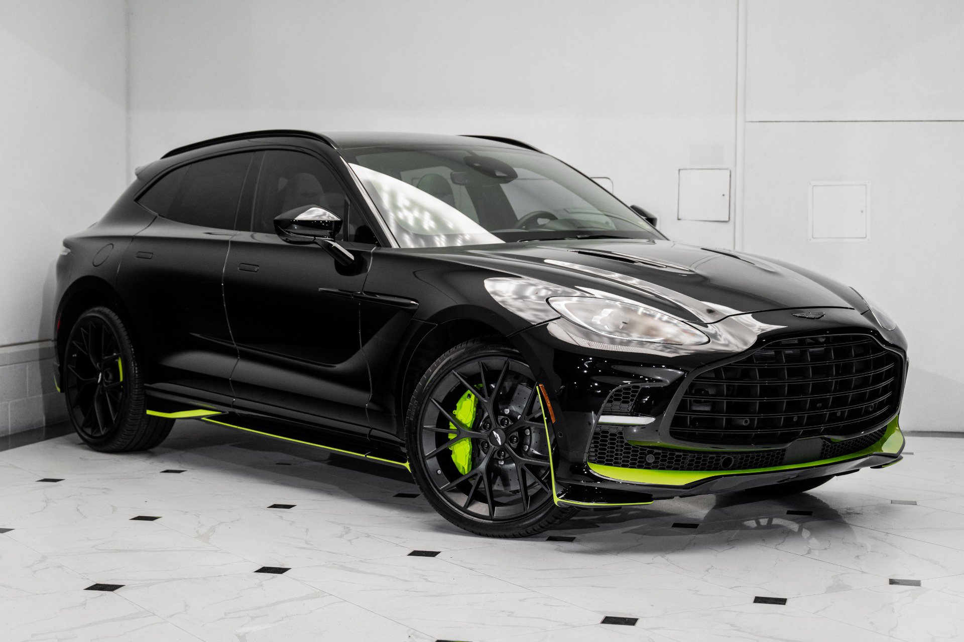 Used 2024 Aston Martin DBX 707 image 39
