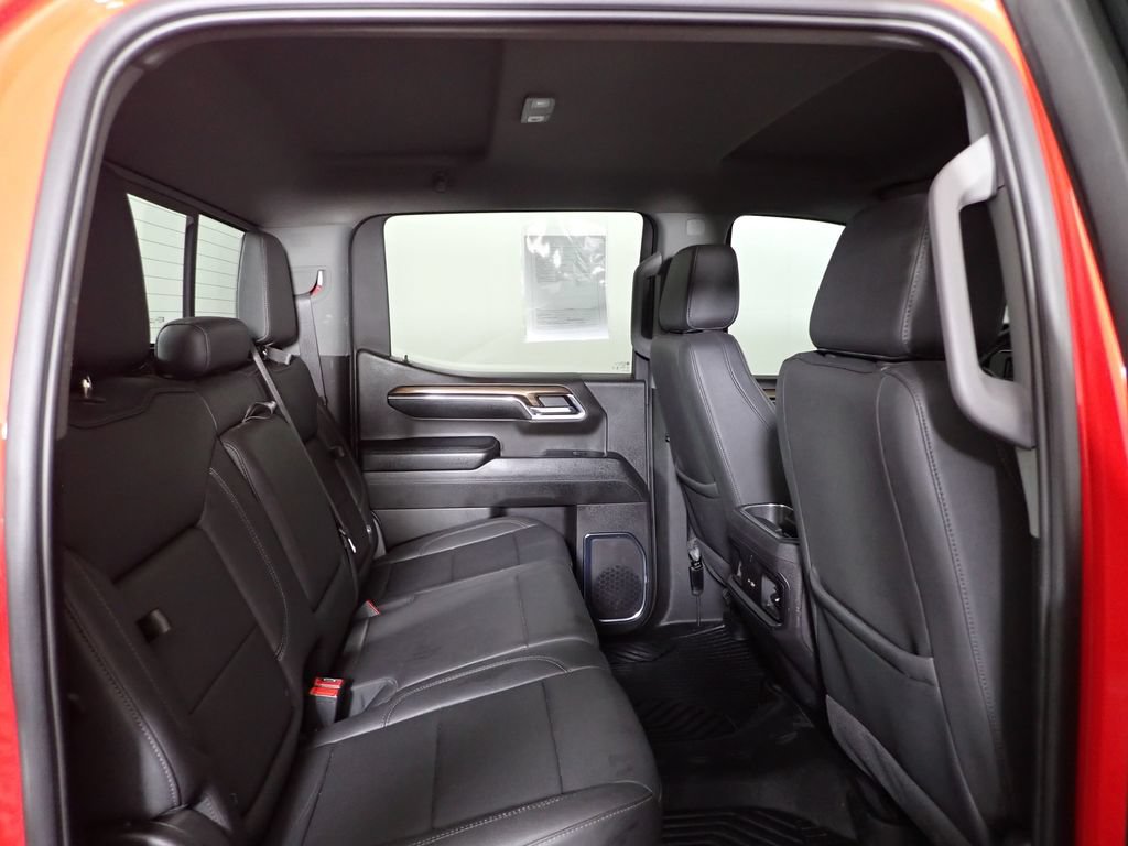 Used 2024 Chevrolet Silverado 1500 LT Trail Boss w/ Convenience Package II AWD/4WD image 35