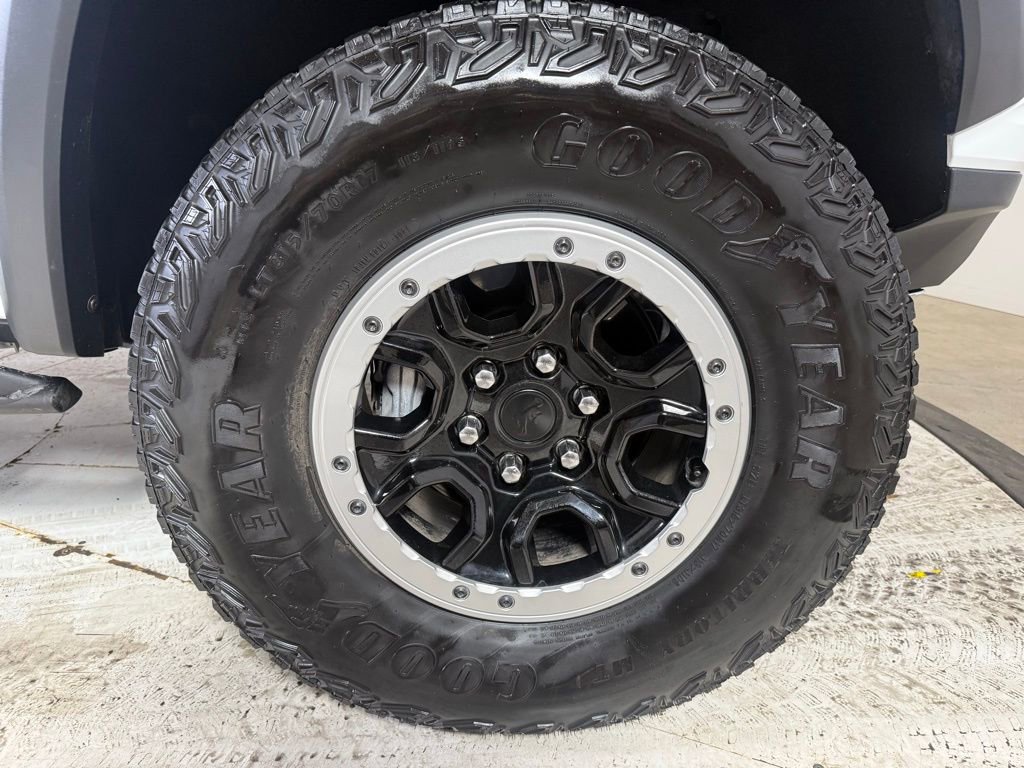 Used 2024 Chevrolet Colorado ZR2 w/ Technology Package image 9