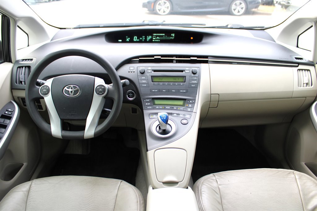 Used 2011 Toyota Prius Five image 11