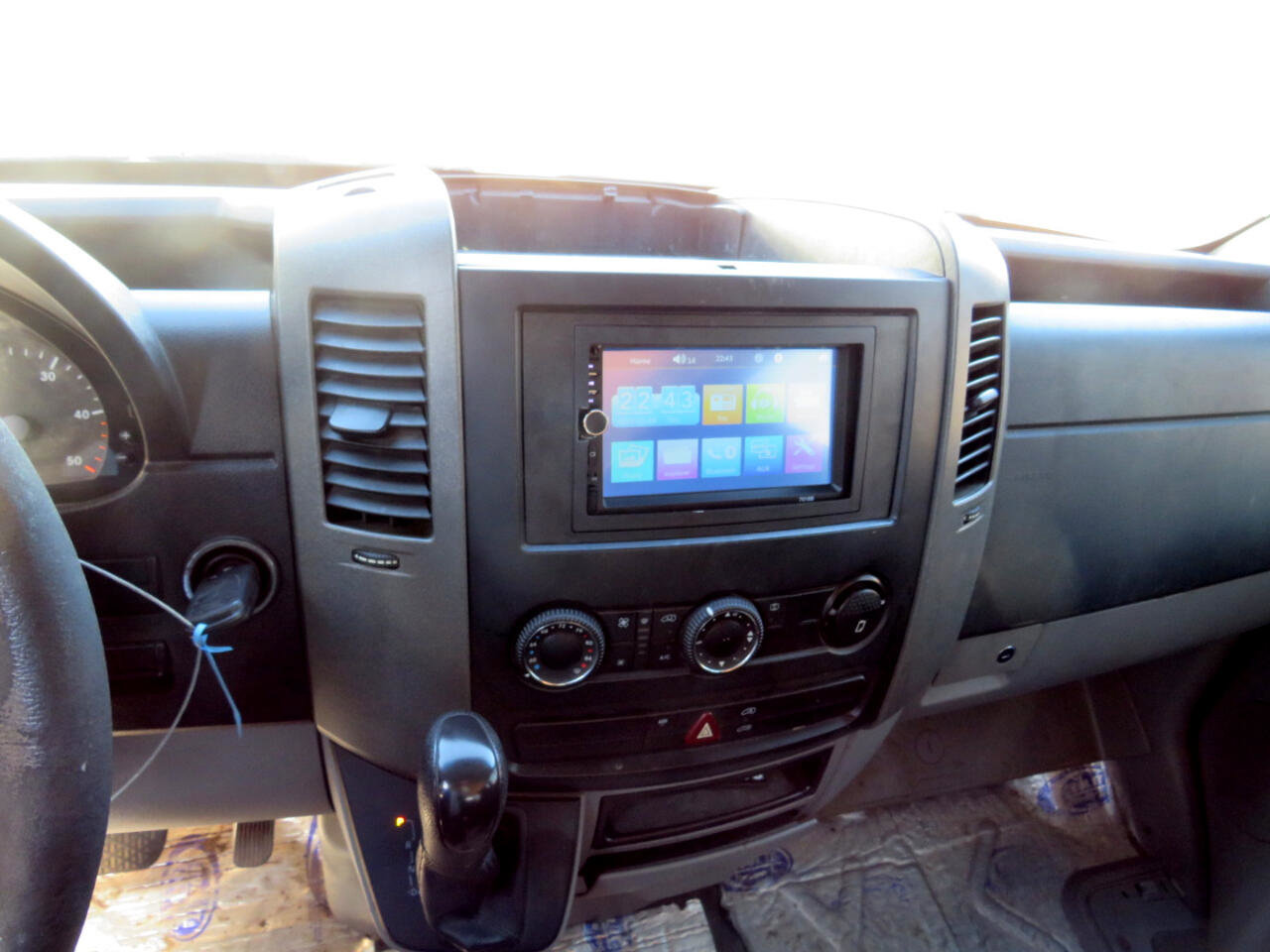 Used 2010 Freightliner Sprinter 2500 image 7