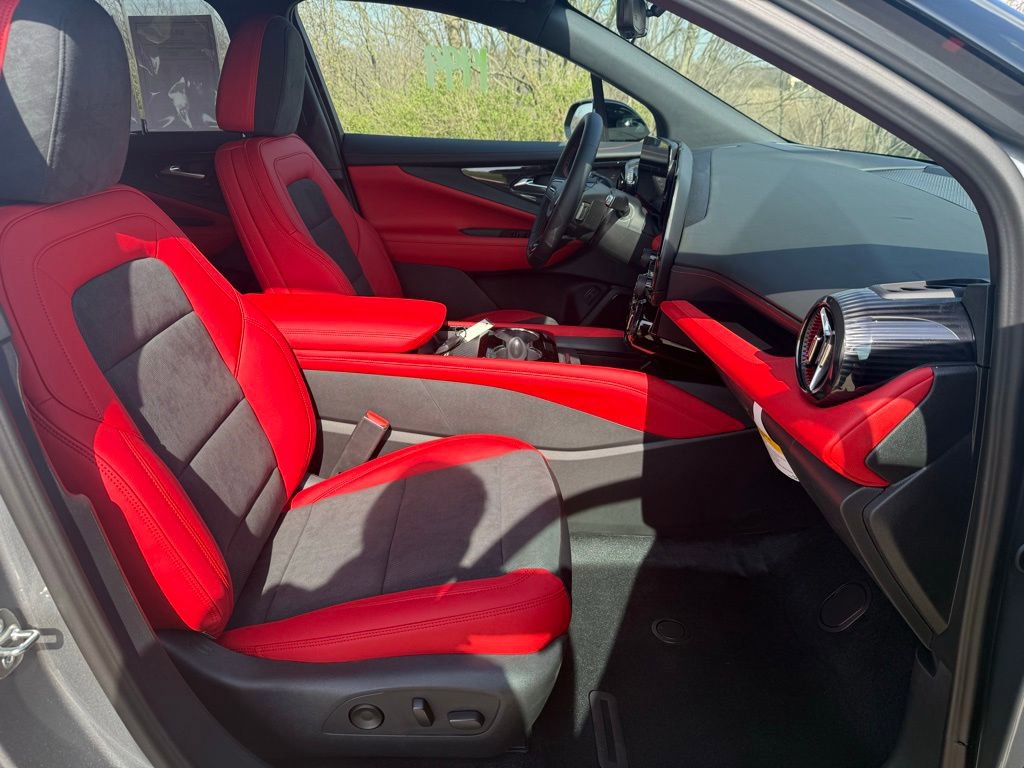 Used 2025 Chevrolet Blazer EV RS image 21