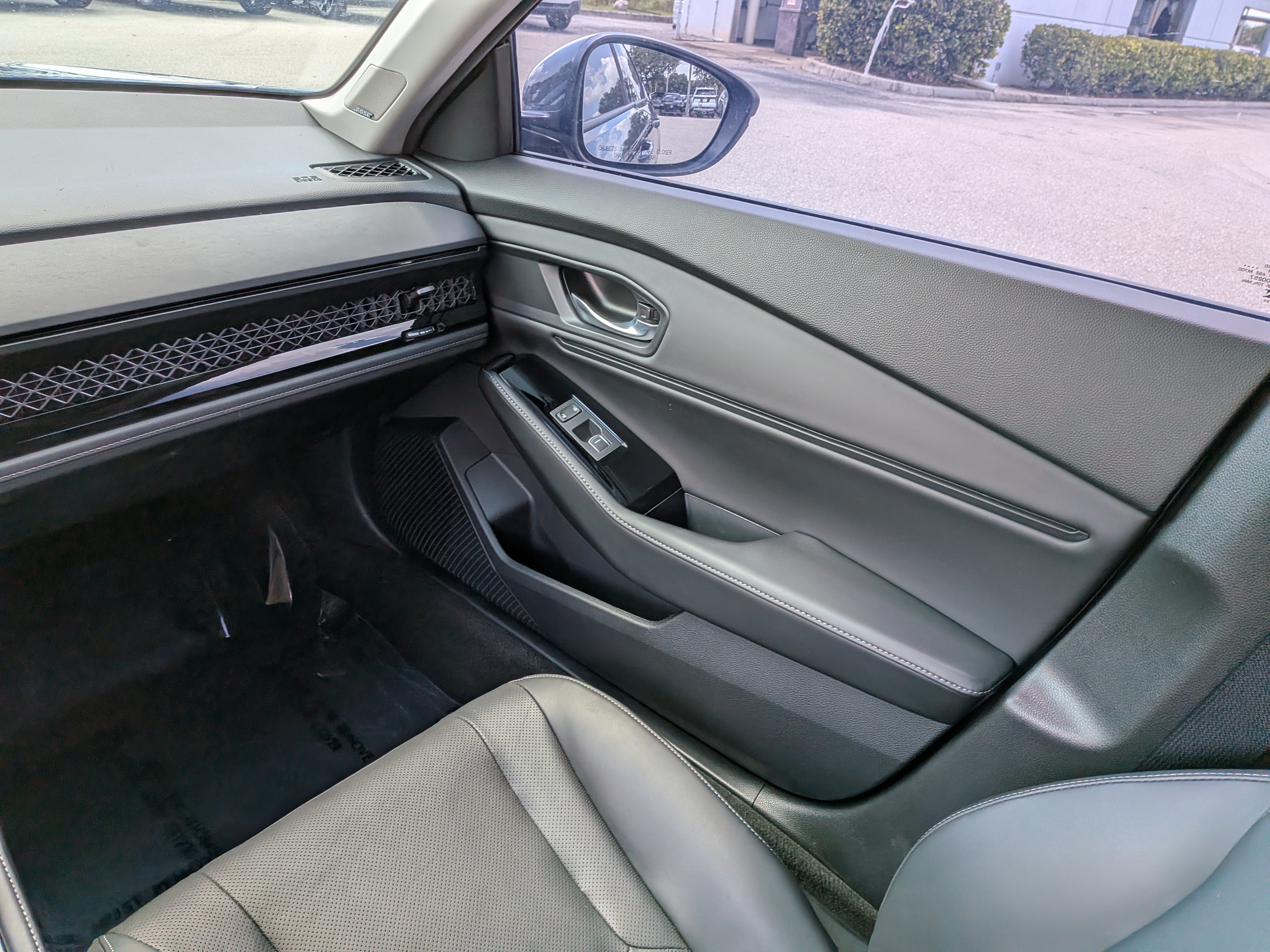 Used 2023 Honda Accord Touring image 18