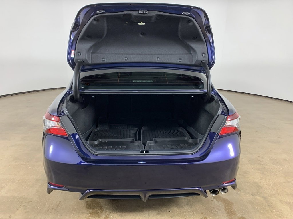 Used 2022 Toyota Camry SE image 12