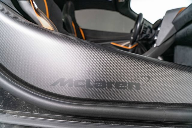Used 2018 McLaren 720S Performance RWD image 26