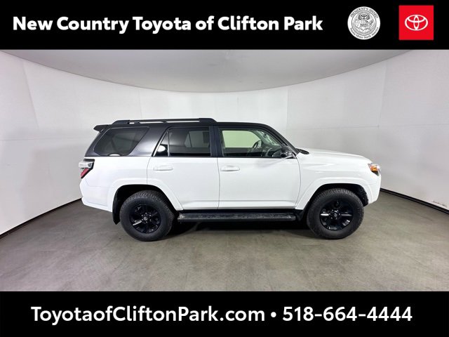 Used 2020 Toyota 4Runner SR5 Premium w/ Moonroof Package image 2