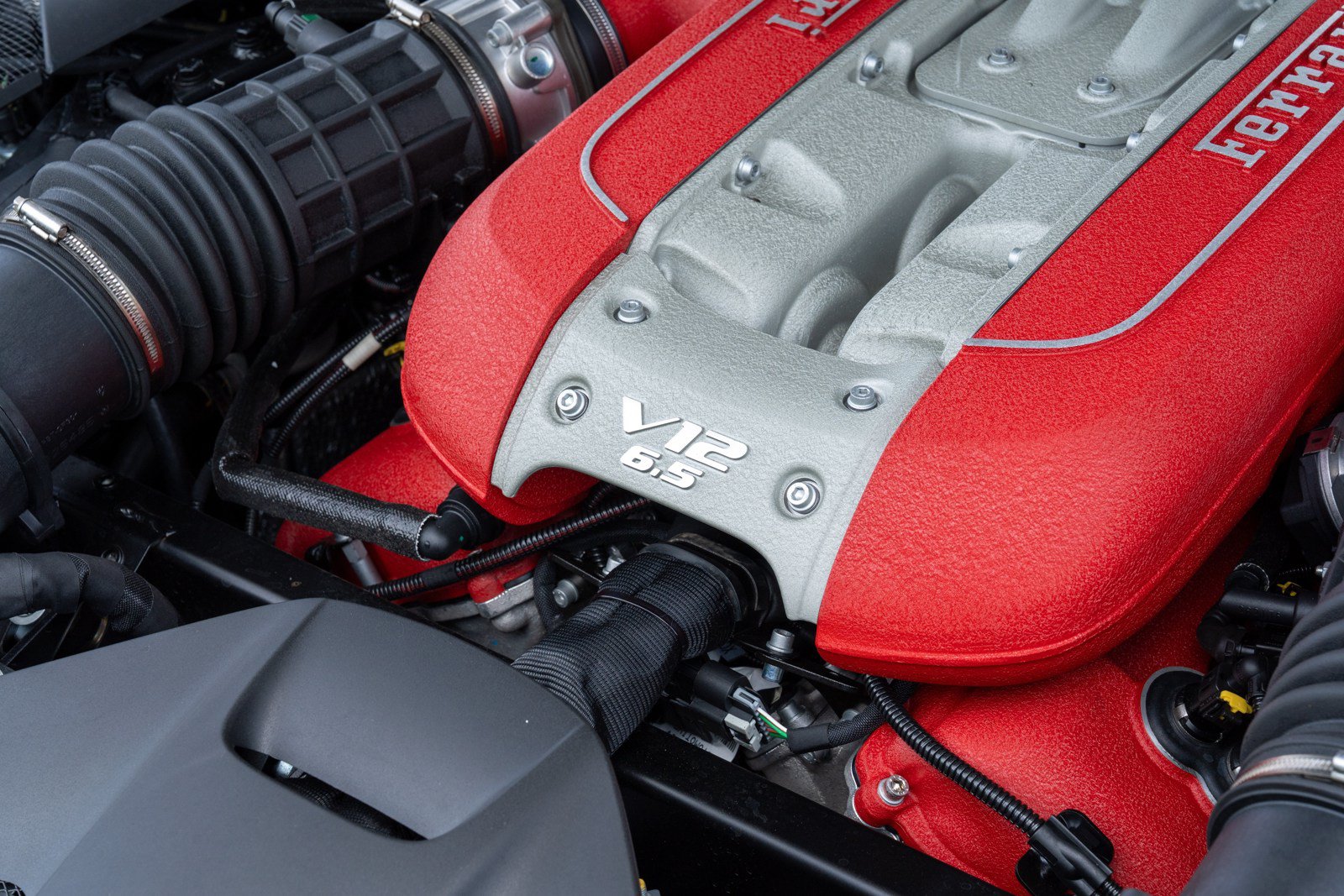 Used 2019 Ferrari 812 Superfast RWD image 24