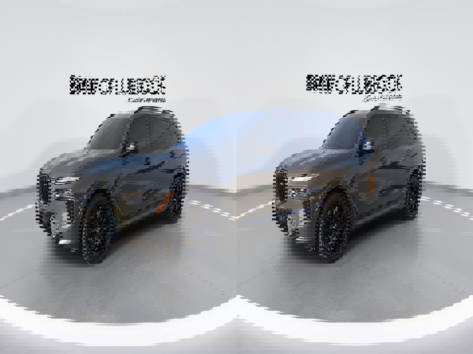 Used 2025 BMW X7 M60i image 4