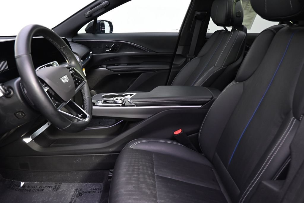 Certified 2024 Cadillac Lyriq Sport AWD/4WD image 13