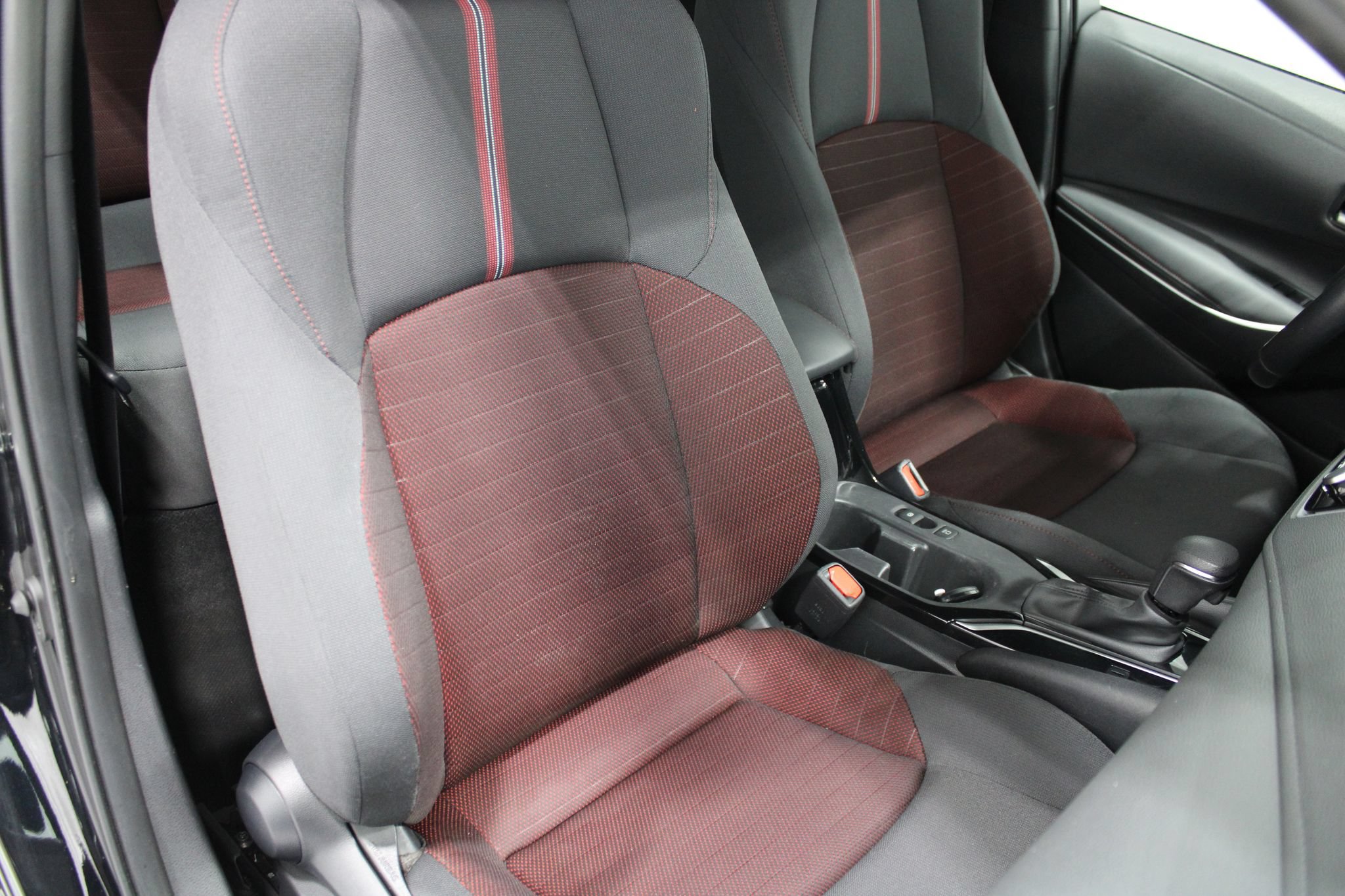 Used 2024 Toyota Corolla SE FWD image 26